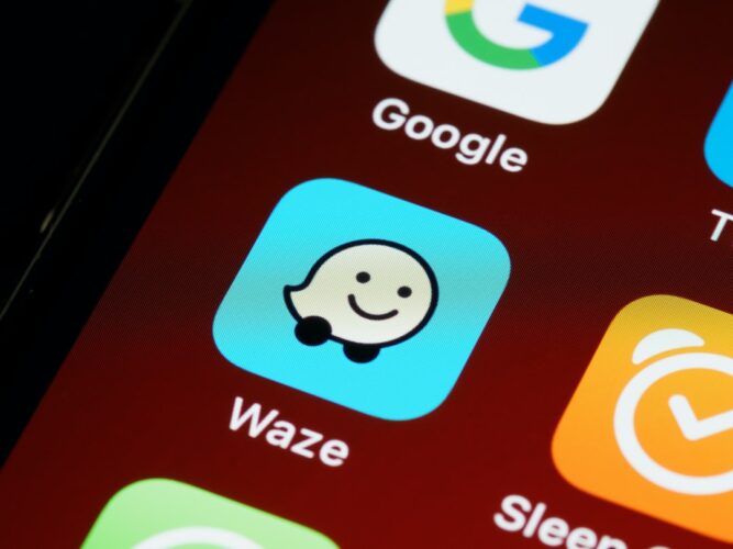 Does Waze Work On Apple Watch Truth Revealed Today Discover Answer